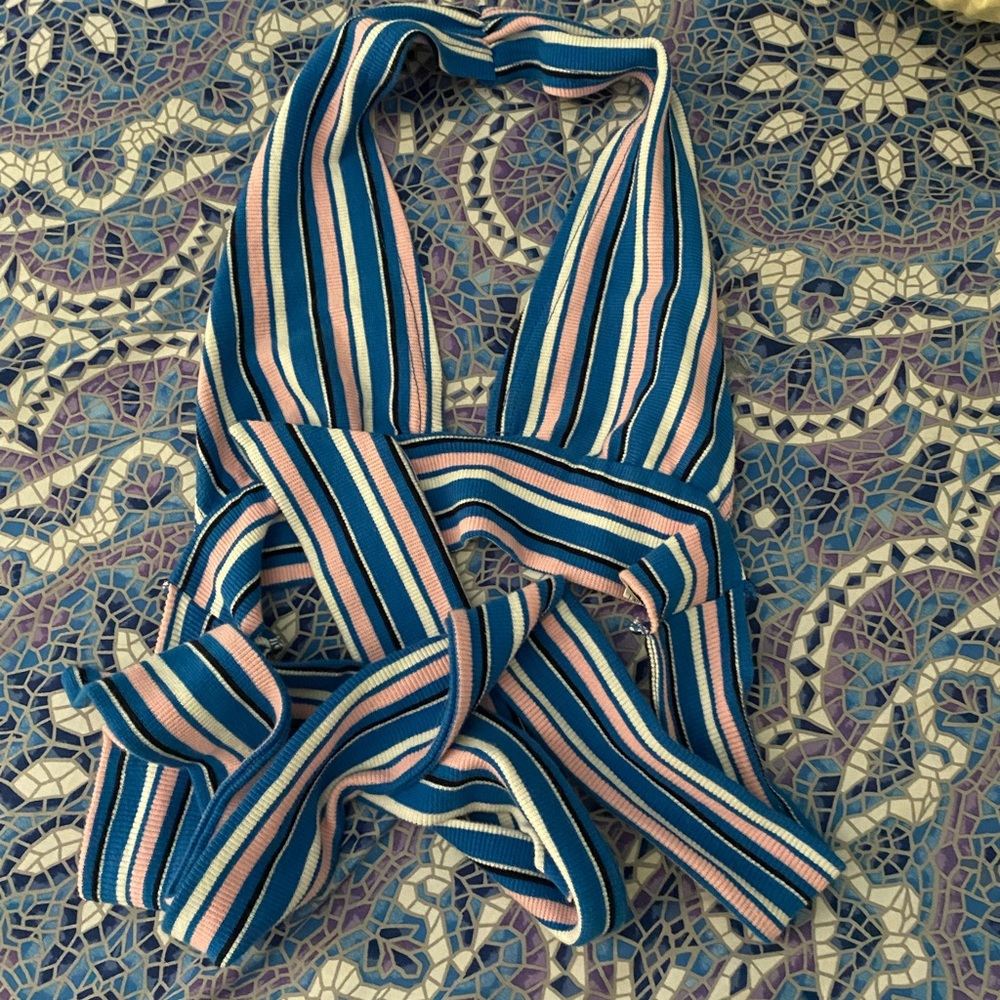 Halter Top - Picture 3 of 4